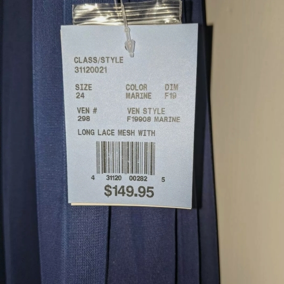 NWT Lace Illusion Dress - Picture 4 of 4